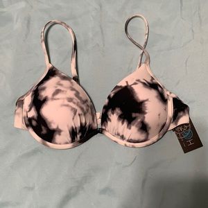 Marble bikini top 🖤🤍